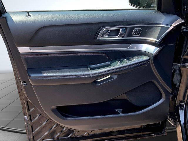 2018 Ford Explorer Sport