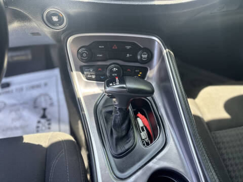2019 Dodge Challenger SXT