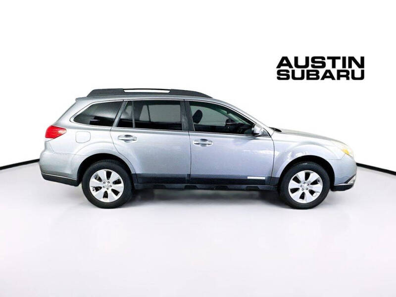 2011 Subaru Outback 2.5i Limited