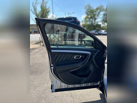 2014 Ford Taurus SEL