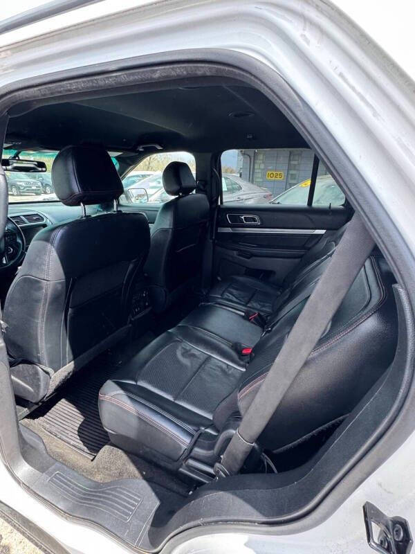 2016 Ford Explorer Sport