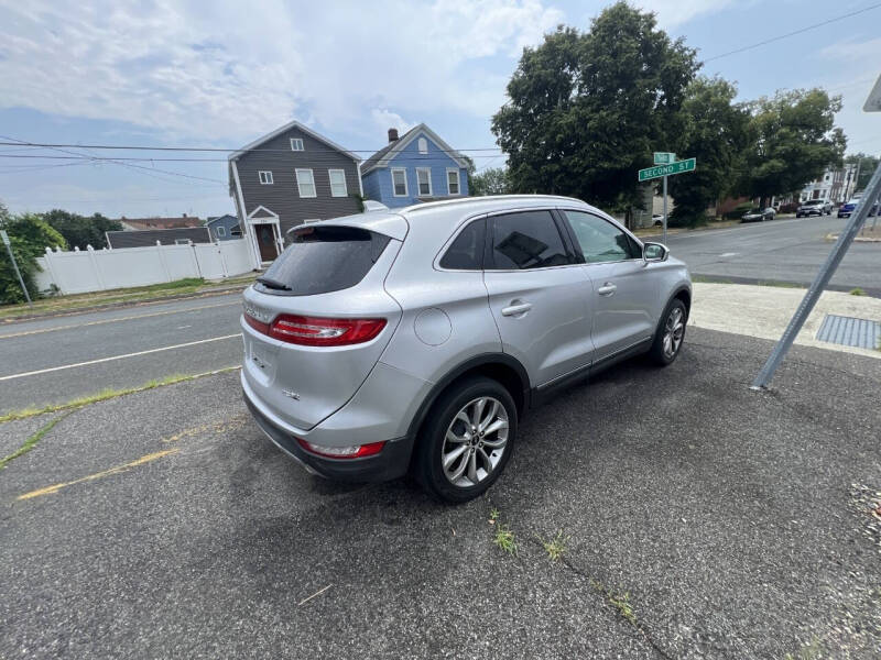 2016 Lincoln MKC Select
