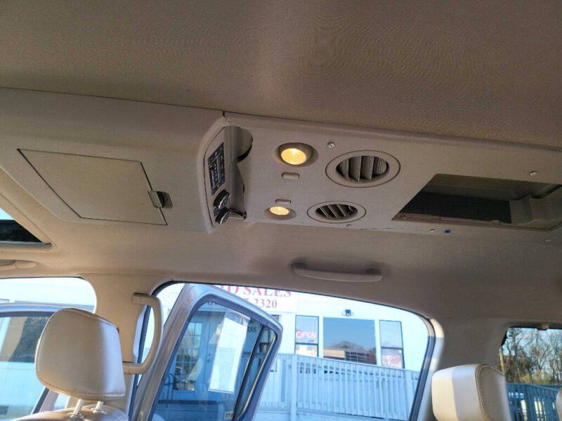 2009 Nissan Armada LE