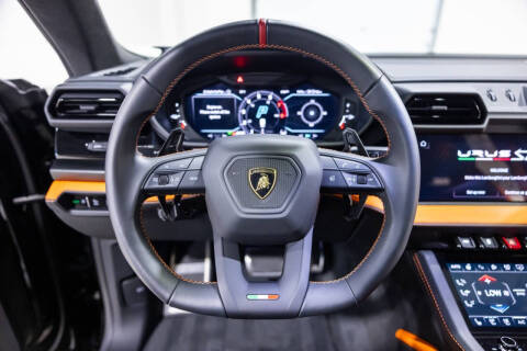 2025 Lamborghini Urus SE