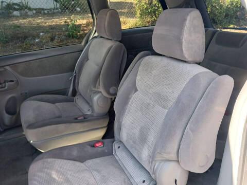 2009 Toyota Sienna LE 7-Passenger