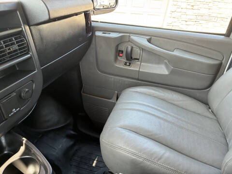 2015 Chevrolet Express 2500