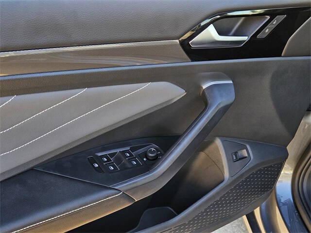 2025 Volkswagen Jetta SEL