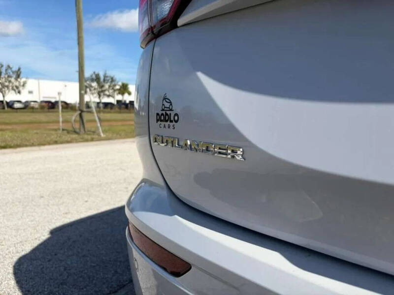 2024 Mitsubishi Outlander