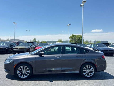 2016 Chrysler 200 S