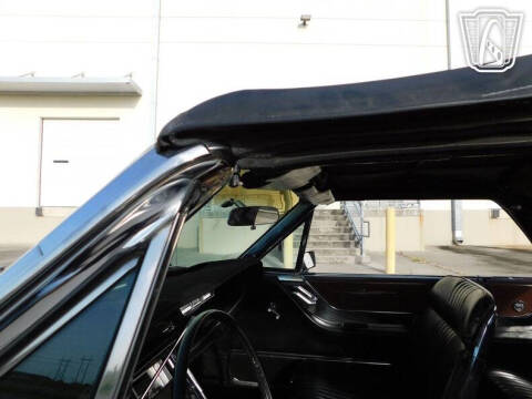 1965 Ford Thunderbird