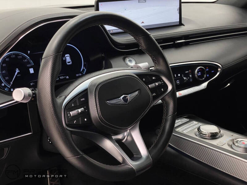 2023 Genesis GV70 2.5T Standard