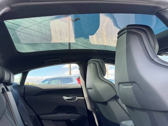 2022 Audi RS e-tron GT quattro