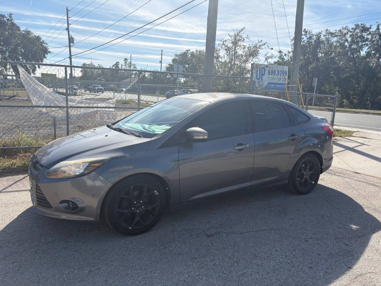 2013 Ford Focus for sale at Hobgood Auto Sales in Land O Lakes, FL