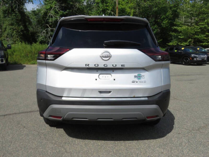 2022 Nissan Rogue SV