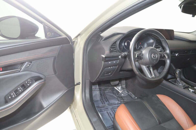 2025 Mazda Mazda3 Hatchback 2.5 Carbon Turbo