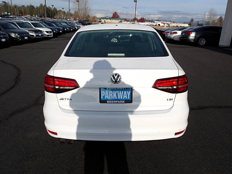 2016 Volkswagen Jetta