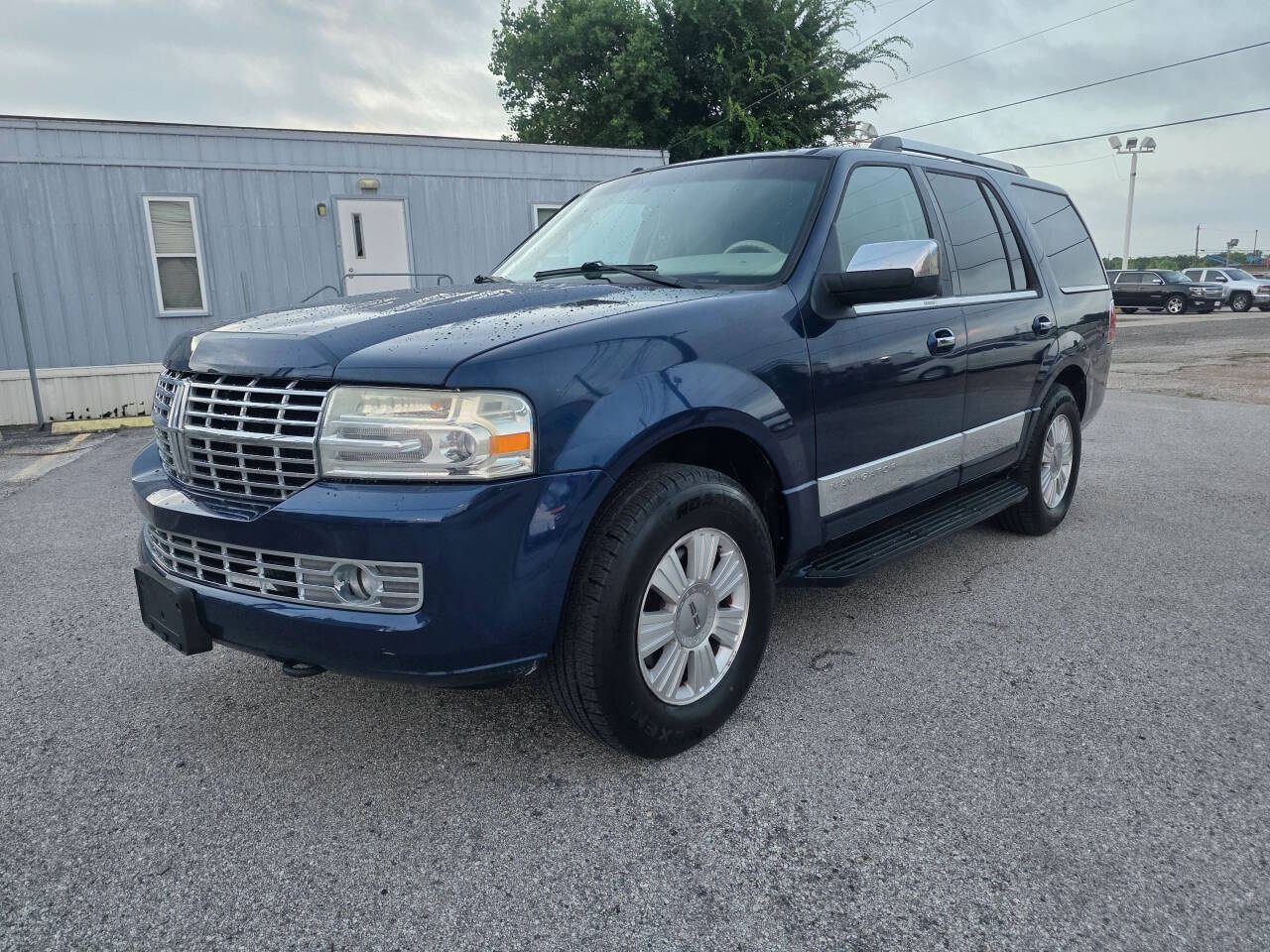 Dk. Blue 2008 Lincoln Navigator Base 4dr SUV 23