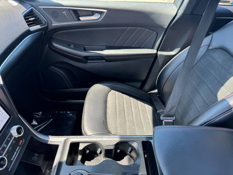 2022 Ford Edge ST-Line