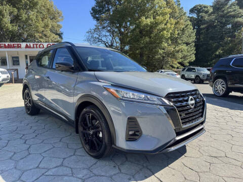 2023 Nissan Kicks SR