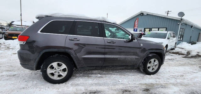 2017 Jeep Grand Cherokee for sale at URIEL's AUTOMOTIVE LLC in Middletown, OH