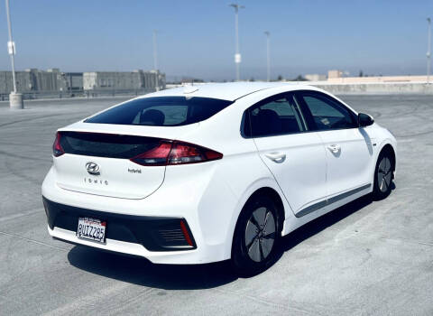 2020 Hyundai Ioniq Hybrid SE