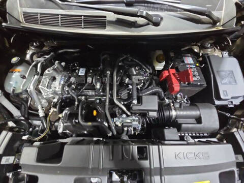 2025 Nissan Kicks SR