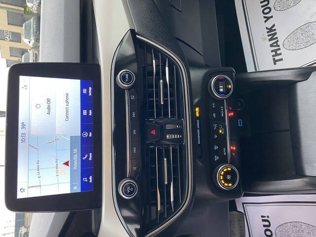 2020 Ford Escape SE