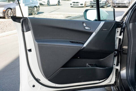 2025 BMW iX xDrive50