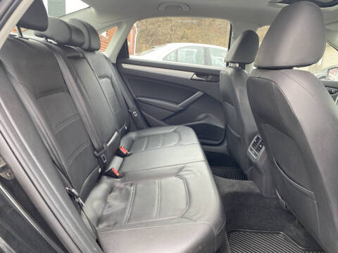 2013 Volkswagen Passat SE PZEV