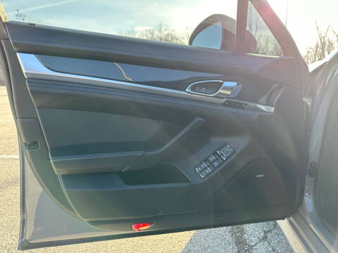 2013 Porsche Panamera GTS