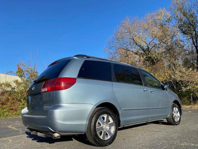 2005 Toyota Sienna