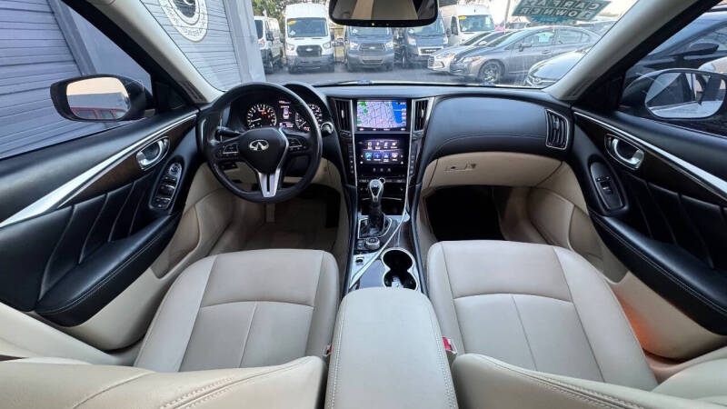 2018 Infiniti Q50 3.0T Luxe