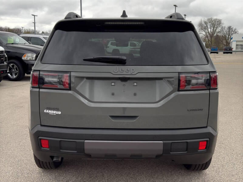 2026 Jeep Cherokee Laredo