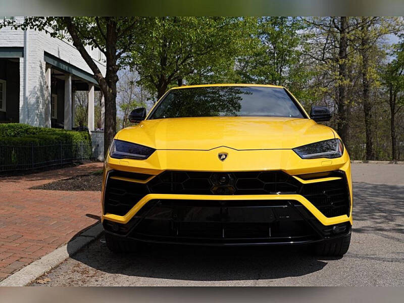 2022 Lamborghini Urus