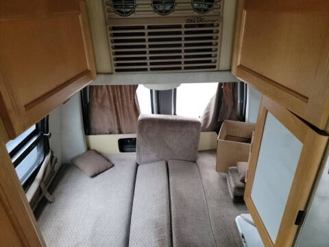 2005 Roadtrek Versatile 190