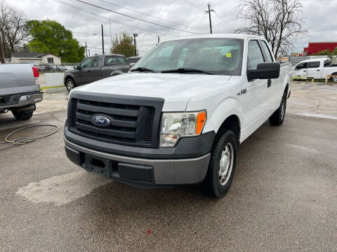 2012 Ford F-150 for sale at RODRIGUEZ MOTORS CO. in Houston TX