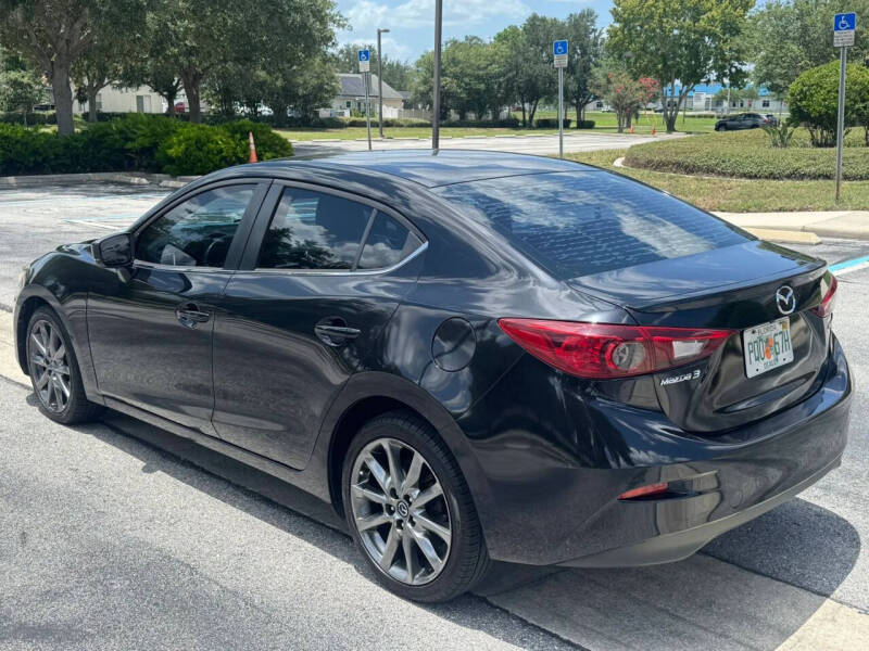2018 Mazda MAZDA3 Touring