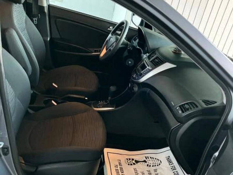 2016 Hyundai Accent SE