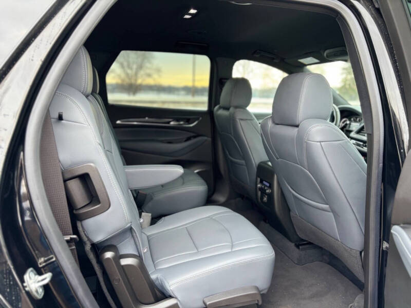 2024 Buick Enclave Essence