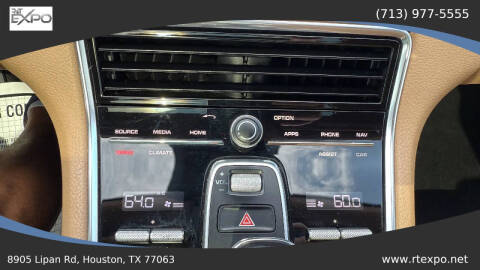 2017 Porsche Panamera