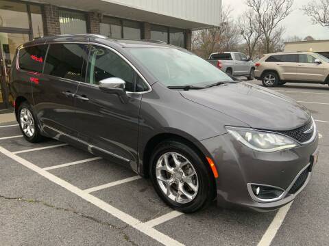 2017 Chrysler Pacifica for sale at DRIVEhereNOW.com in Greenville NC