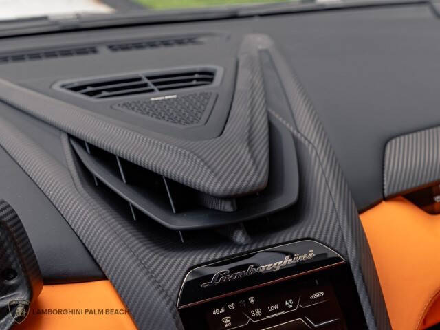 2026 Lamborghini Revuelto