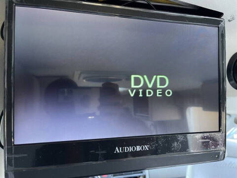 2004 Winnebago Rialta 22QD