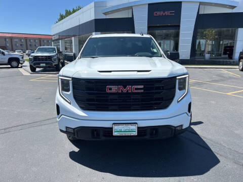 2025 GMC Sierra 1500 Elevation Standard