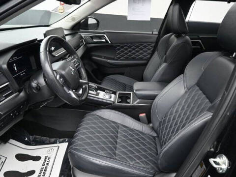 2023 Mitsubishi Outlander PHEV SEL