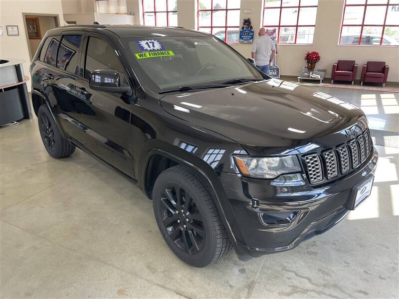 2017 Jeep Grand Cherokee Laredo