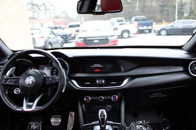 2022 Alfa Romeo Stelvio Sprint