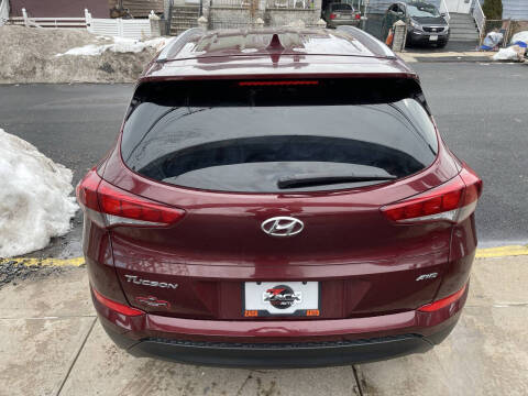 2018 Hyundai Tucson SE