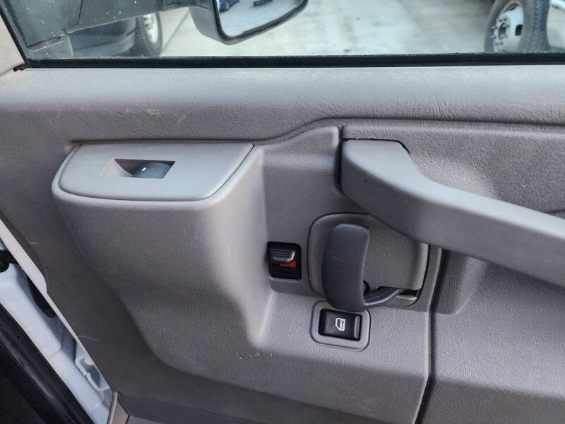 2023 Chevrolet Express 3500