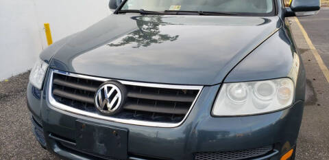 2006 Volkswagen Touareg for sale at M B & D AUTO in Virginia Beach VA